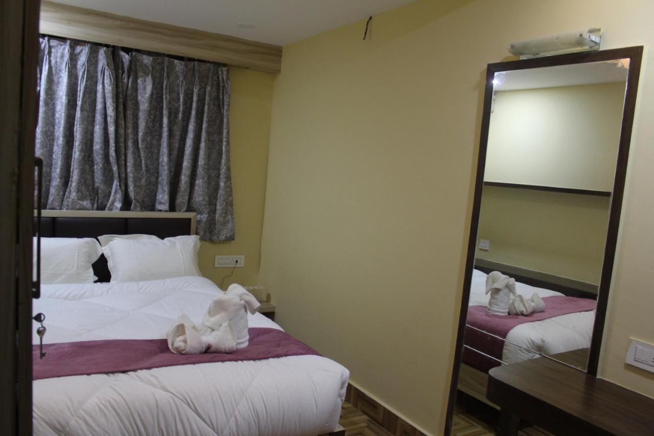 Hotel Oak Namchi ภายนอก รูปภาพ